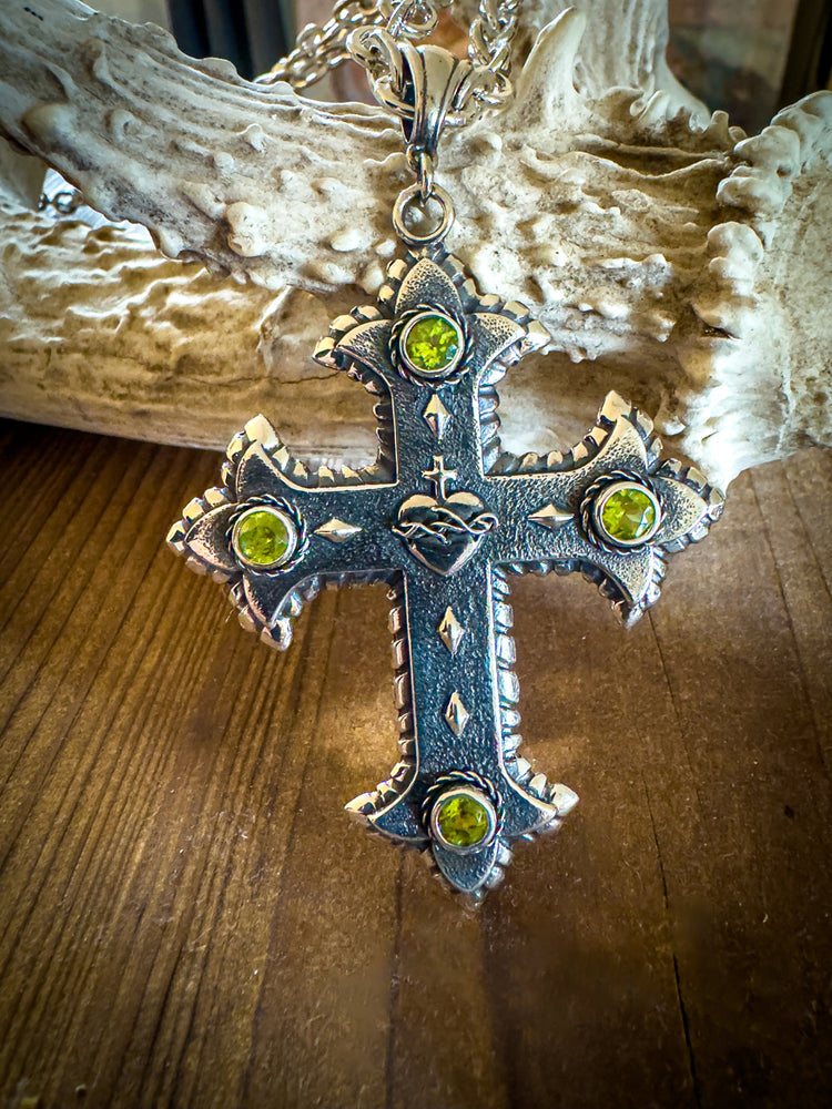NECKLACES & PENDANTS